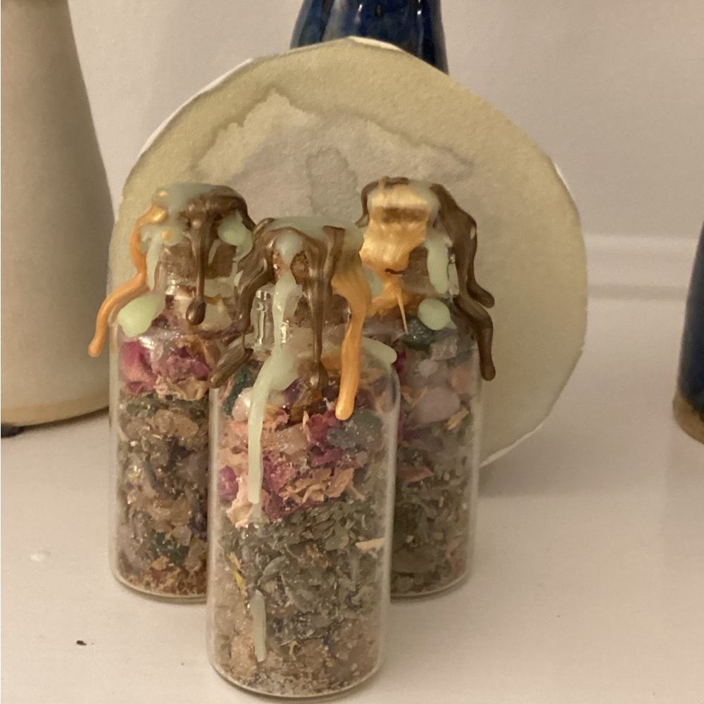 Luck 🍀 intention jar for success, abundance and good fortune with roses 🌹 salt - Picture 2 of 16